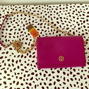 Tory Burch Robinson Chain Wallet Purse